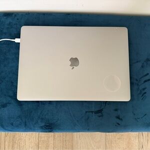 Apple Silver Laptop